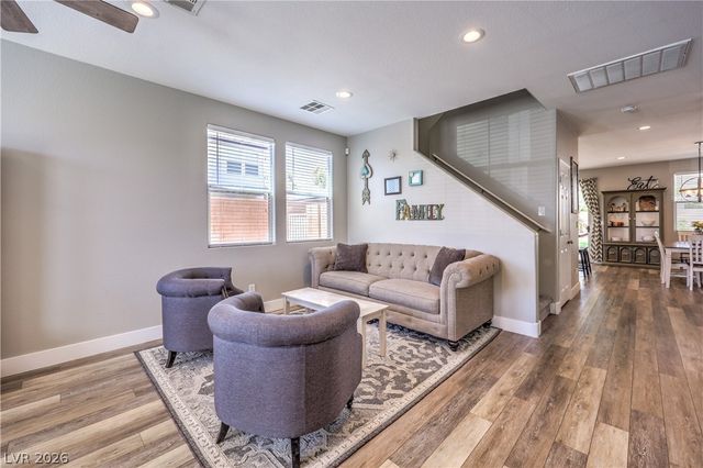 5016 Lone Wolf Avenue, Las Vegas, NV 89131