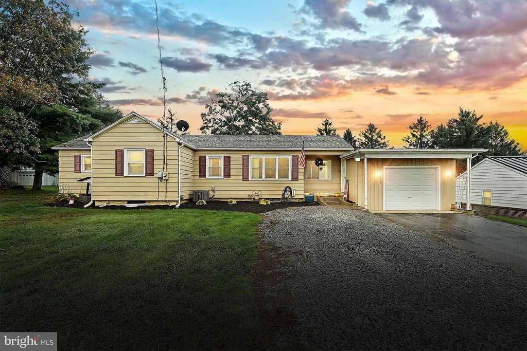 Image 1 of property listing at 5610 LISCHEYS CHURCH ROAD, Spring Grove, PA 17362