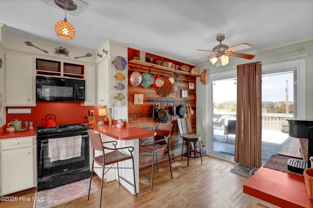 306 Waterway Drive, Sneads Ferry, NC 28460