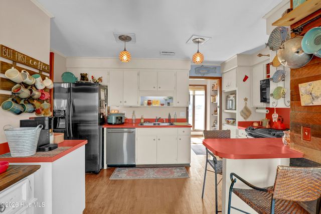 306 Waterway Drive, Sneads Ferry, NC 28460