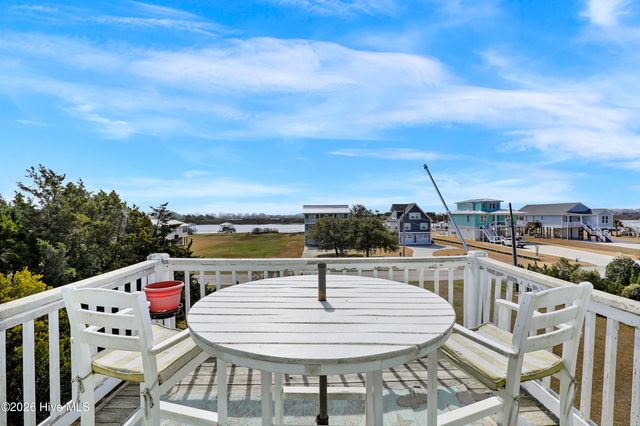 306 Waterway Drive, Sneads Ferry, NC 28460