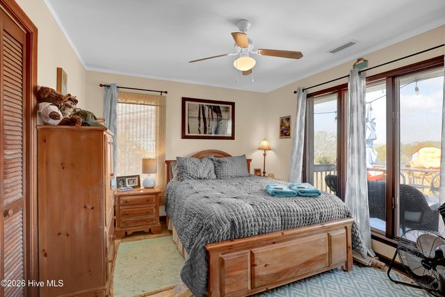 306 Waterway Drive, Sneads Ferry, NC 28460