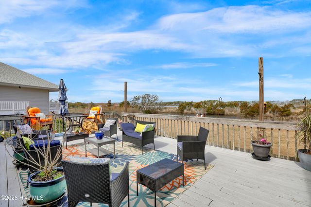 306 Waterway Drive, Sneads Ferry, NC 28460