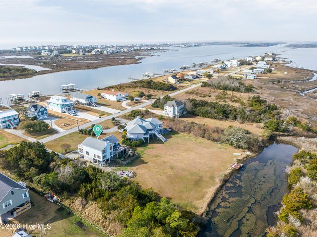 306 Waterway Drive, Sneads Ferry, NC 28460