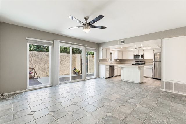 7088 Seville, Riverside, CA 92504