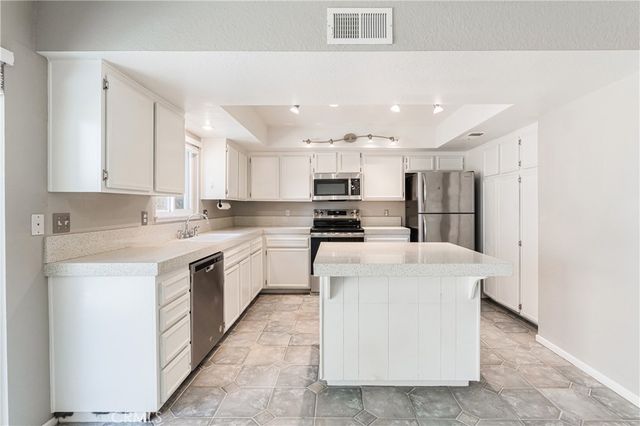 7088 Seville, Riverside, CA 92504