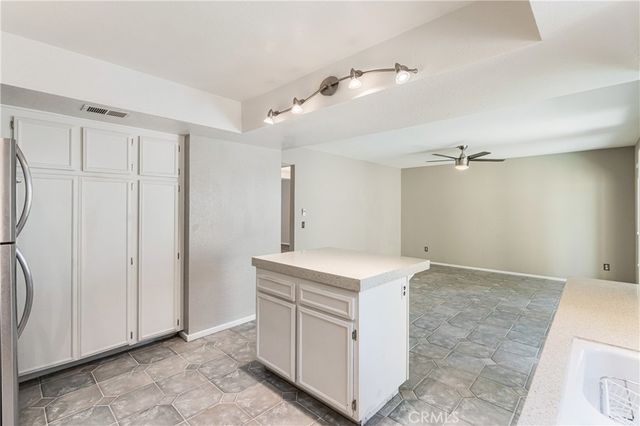 7088 Seville, Riverside, CA 92504
