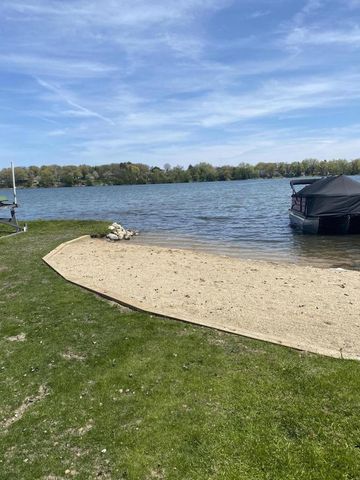 12719 234th AVENUE, Trevor, WI 53179