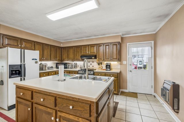 7102 Hartsville Pike, Lebanon, TN 37087
