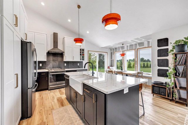 W6084 AUTUMN MIST TRAIL, Appleton, WI 54913