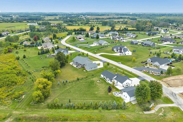 W6084 AUTUMN MIST TRAIL, Appleton, WI 54913