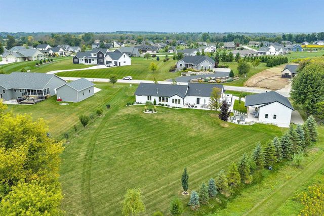 W6084 AUTUMN MIST TRAIL, Appleton, WI 54913