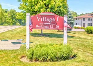 17 Hastings Court A, Jefferson Valley, NY 10598