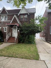 89-09 215 Street, Queens Village, NY 11427