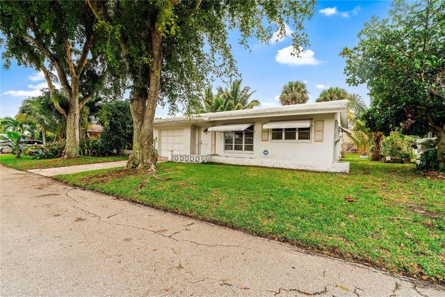 5702 NW 47th Lane, Tamarac, FL 33319