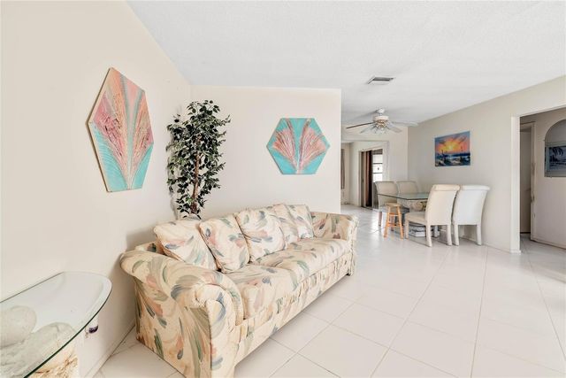 5702 NW 47th Lane, Tamarac, FL 33319