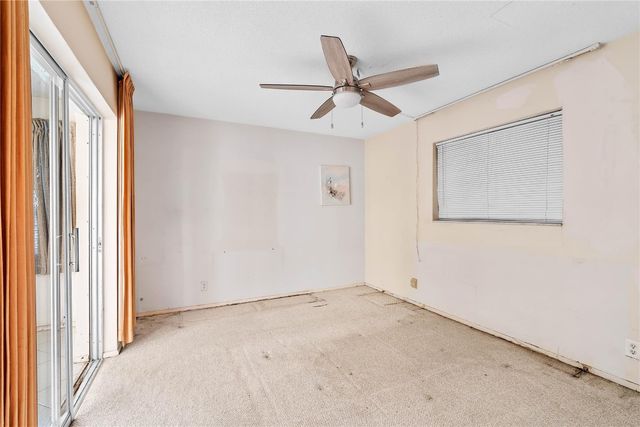 5702 NW 47th Lane, Tamarac, FL 33319