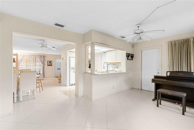 5702 NW 47th Lane, Tamarac, FL 33319