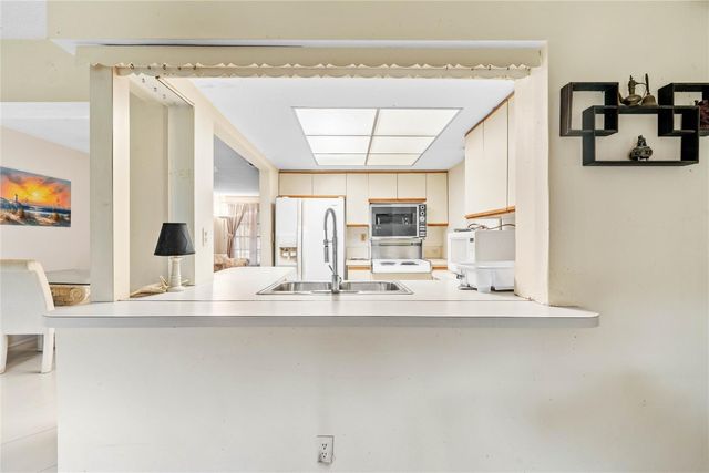 5702 NW 47th Lane, Tamarac, FL 33319