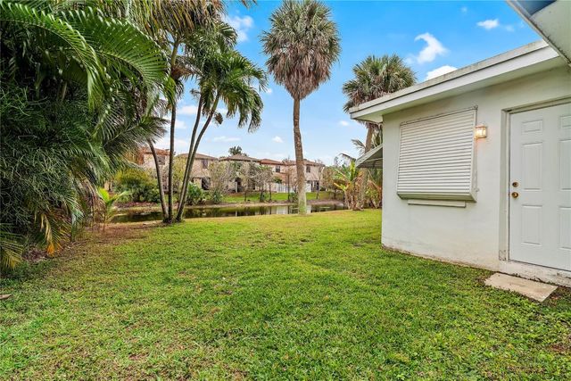 5702 NW 47th Lane, Tamarac, FL 33319