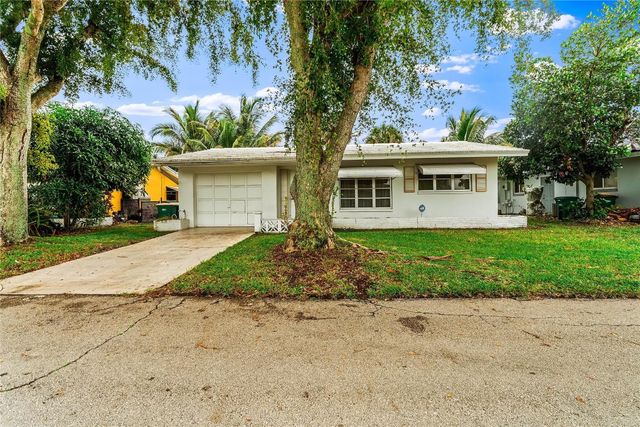 5702 NW 47th Lane, Tamarac, FL 33319