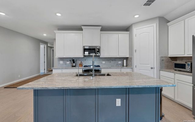 1649 Ranch House, New Braunfels, TX 78132