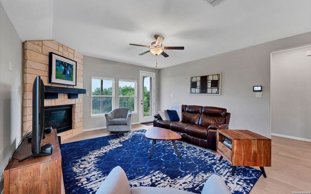 1649 Ranch House, New Braunfels, TX 78132
