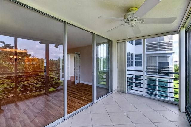 4015 W Palm Aire Dr 502, Pompano Beach, FL 33069