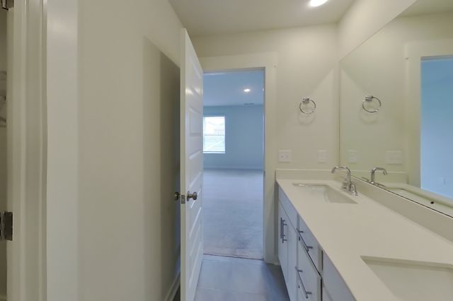 359 Park Glen Dr, Mount Juliet, TN 37122