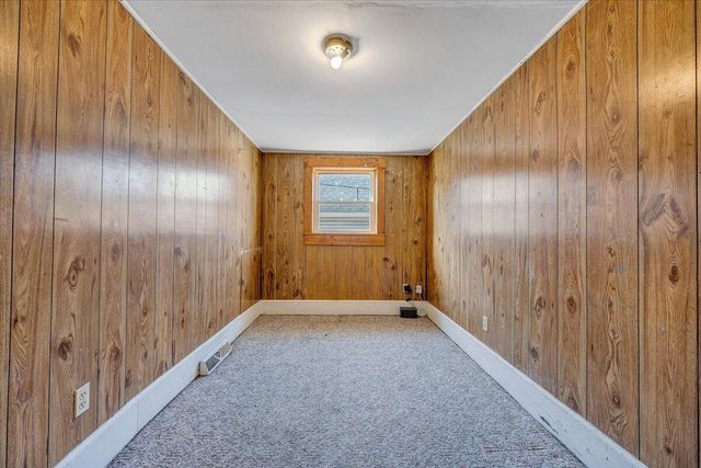 E 228 Beech ST, Covington, VA 24426