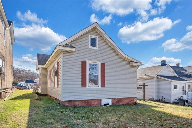 E 228 Beech ST, Covington, VA 24426