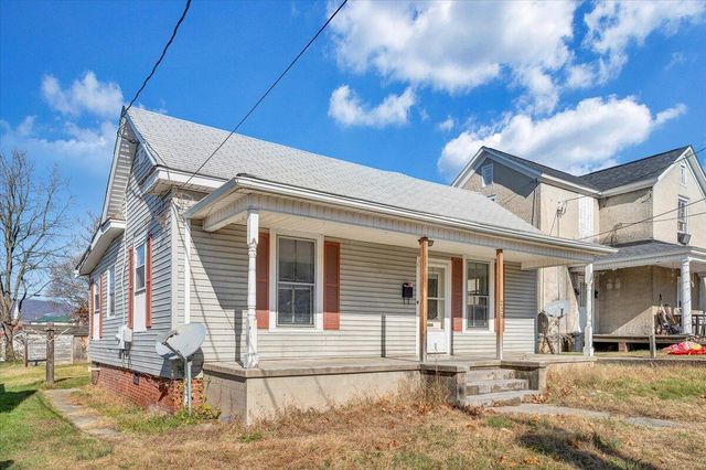 E 228 Beech ST, Covington, VA 24426