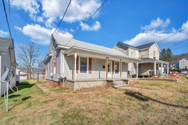 E 228 Beech ST, Covington, VA 24426