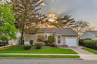 101 Forest Road, Valley Stream, NY 11581