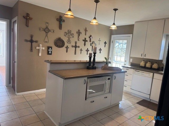 1011 E Main Street, Cuero, TX 77954