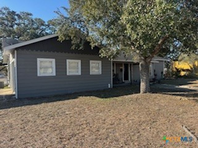 1011 E Main Street, Cuero, TX 77954