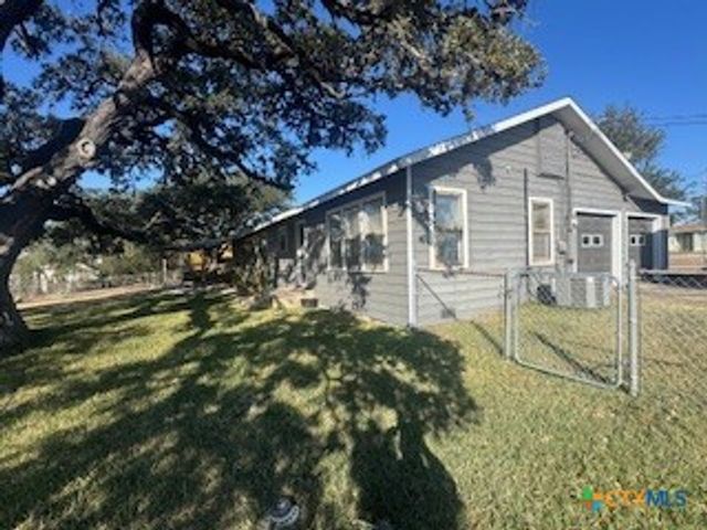 1011 E Main Street, Cuero, TX 77954
