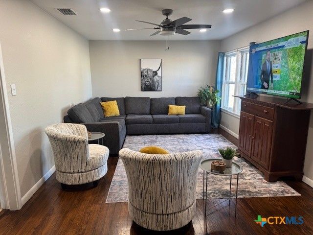 1011 E Main Street, Cuero, TX 77954