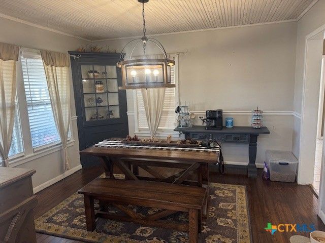 1011 E Main Street, Cuero, TX 77954