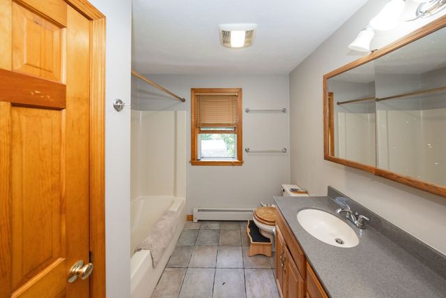 152 Pierce Rd, West Brookfield, MA 01585