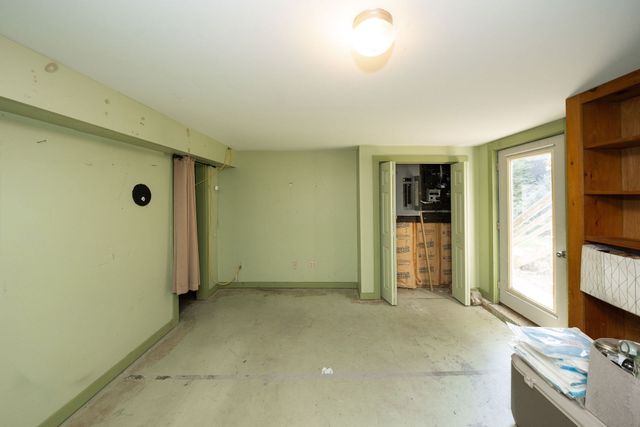 152 Pierce Rd, West Brookfield, MA 01585