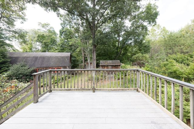 152 Pierce Rd, West Brookfield, MA 01585