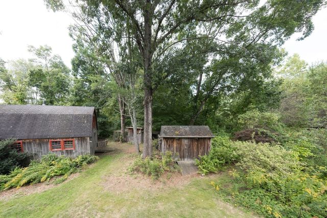 152 Pierce Rd, West Brookfield, MA 01585