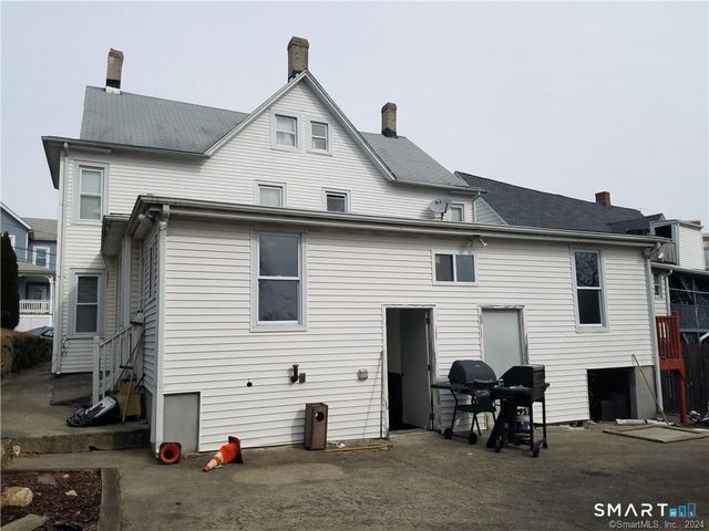 16 Greenwood Hill Street, Stamford, CT 06902
