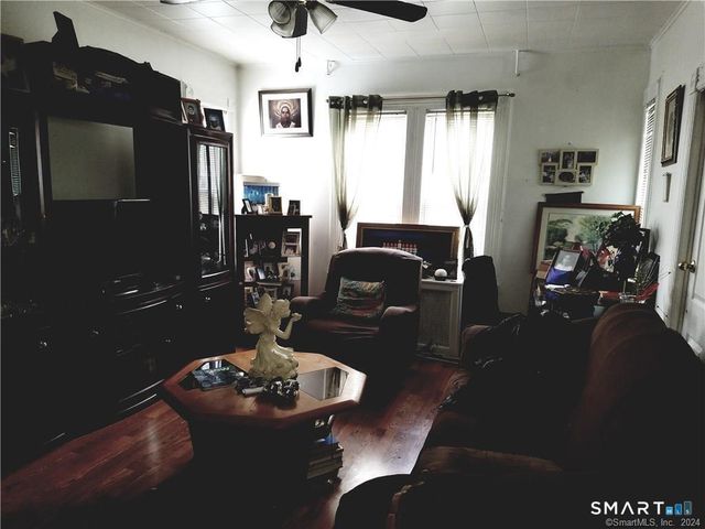 16 Greenwood Hill Street, Stamford, CT 06902