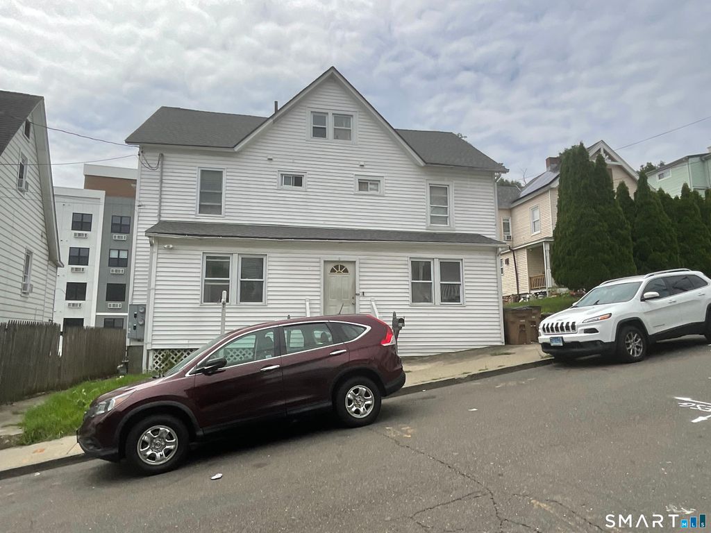 16 Greenwood Hill Street, Stamford, CT 06902