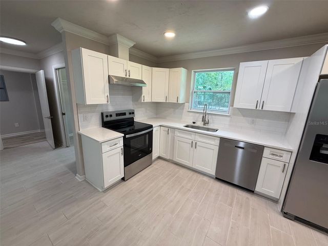 4890 NW 20TH PLACE, Gainesville, FL 32605