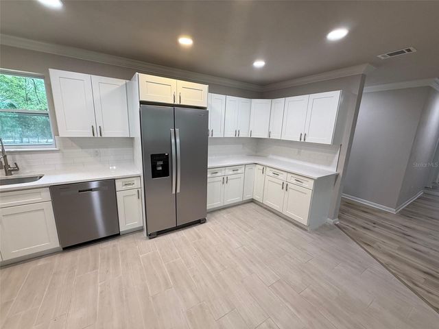 4890 NW 20TH PLACE, Gainesville, FL 32605