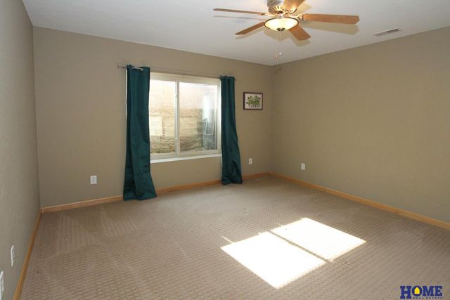 5335 Troon Drive, Lincoln, NE 68526