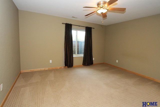 5335 Troon Drive, Lincoln, NE 68526